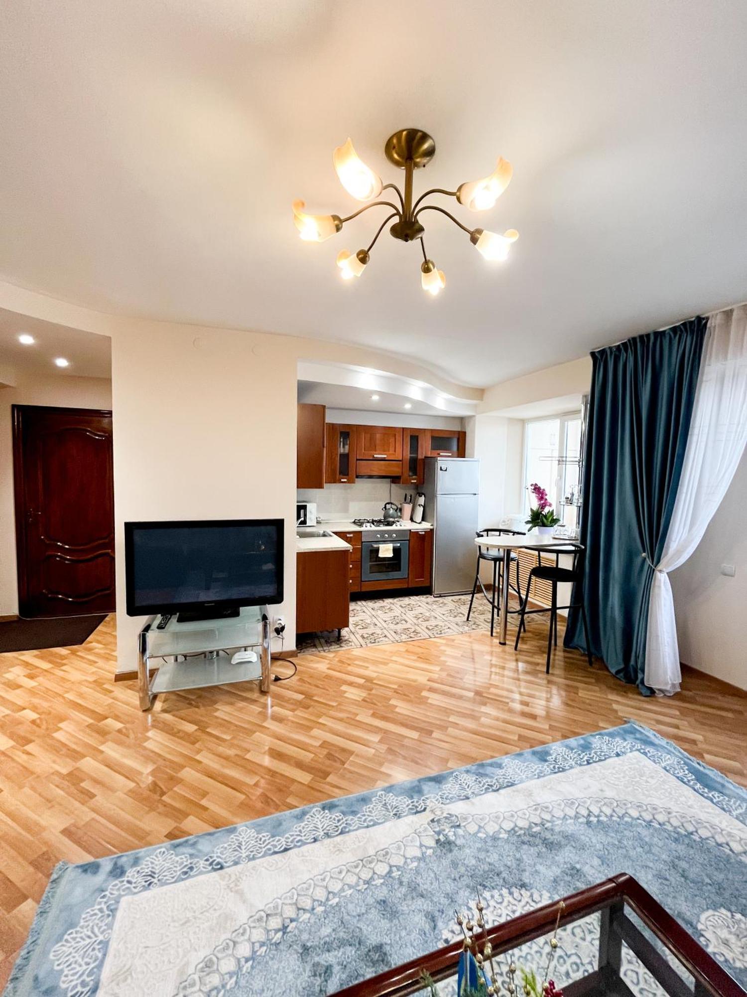 Золотой Квадрат 60 Кв2 Apartment Almaty Exterior photo